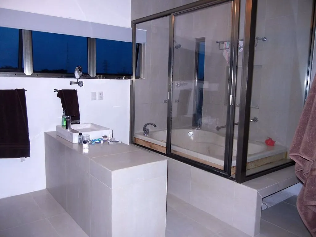 Hostal Urbano - Aeropuerto Alfredo V. Bonfil Hostel